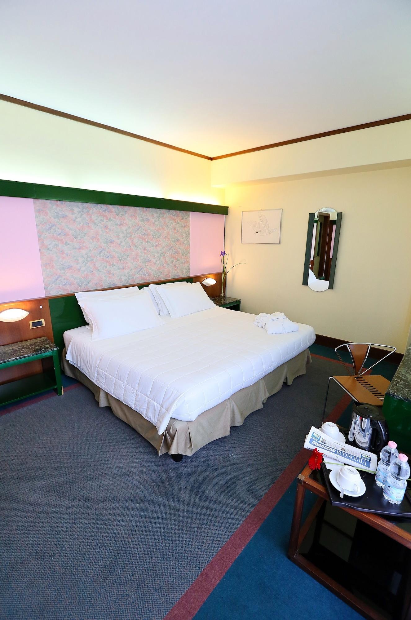 Hotel Royal Palace Mesyna Zewnętrze zdjęcie
