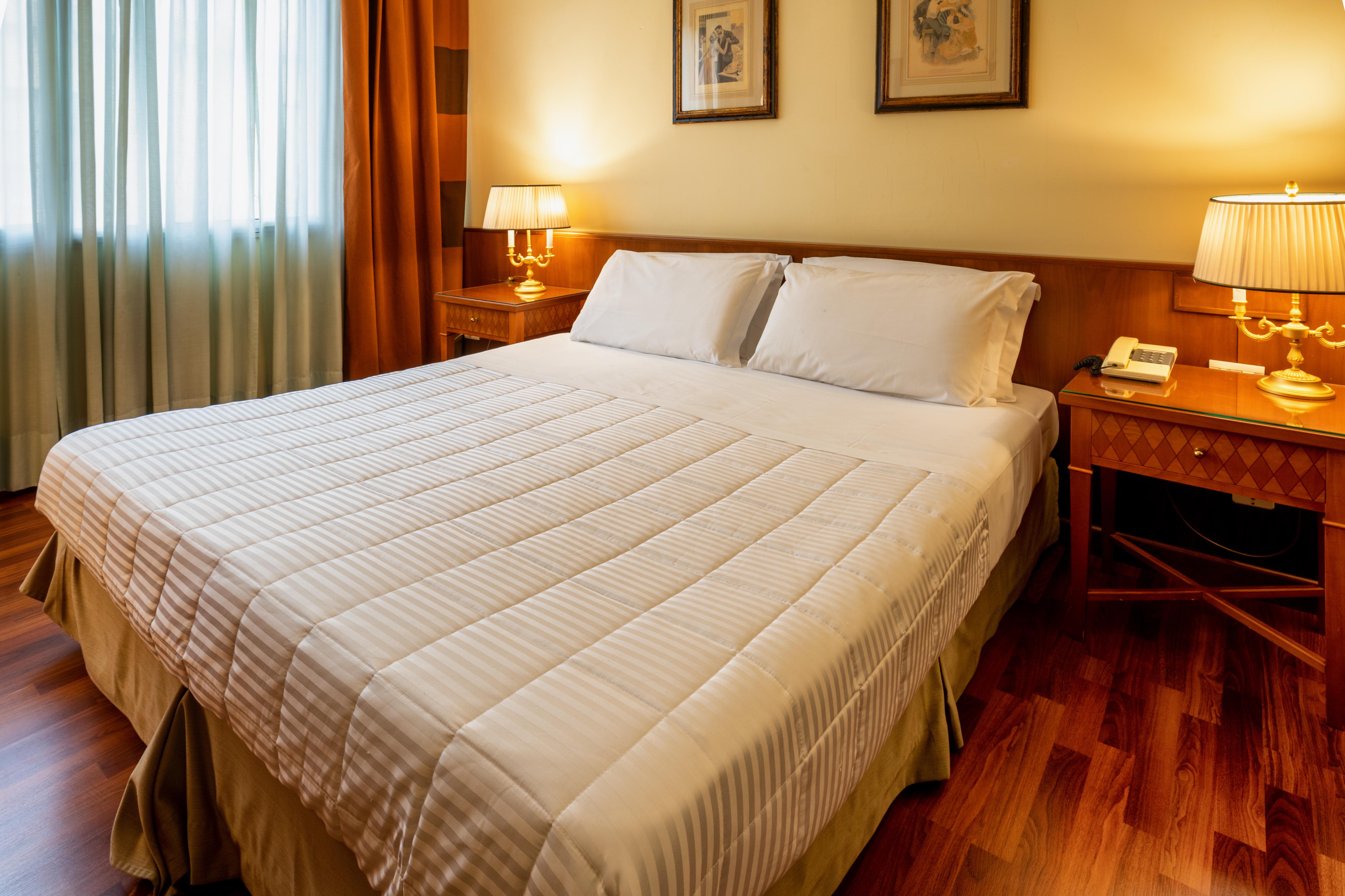 Hotel Royal Palace Mesyna Zewnętrze zdjęcie