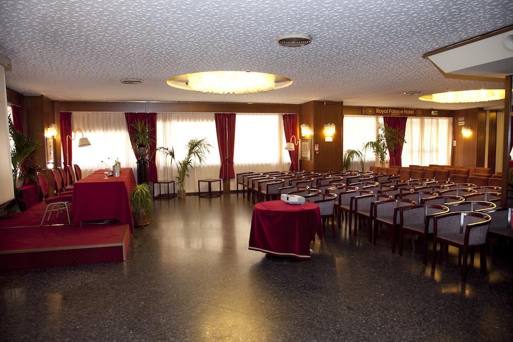 Hotel Royal Palace Mesyna Zewnętrze zdjęcie