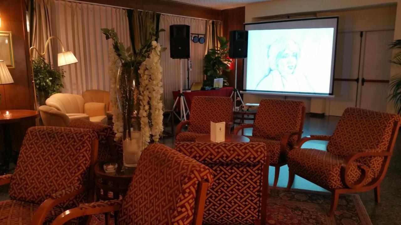 Hotel Royal Palace Mesyna Zewnętrze zdjęcie