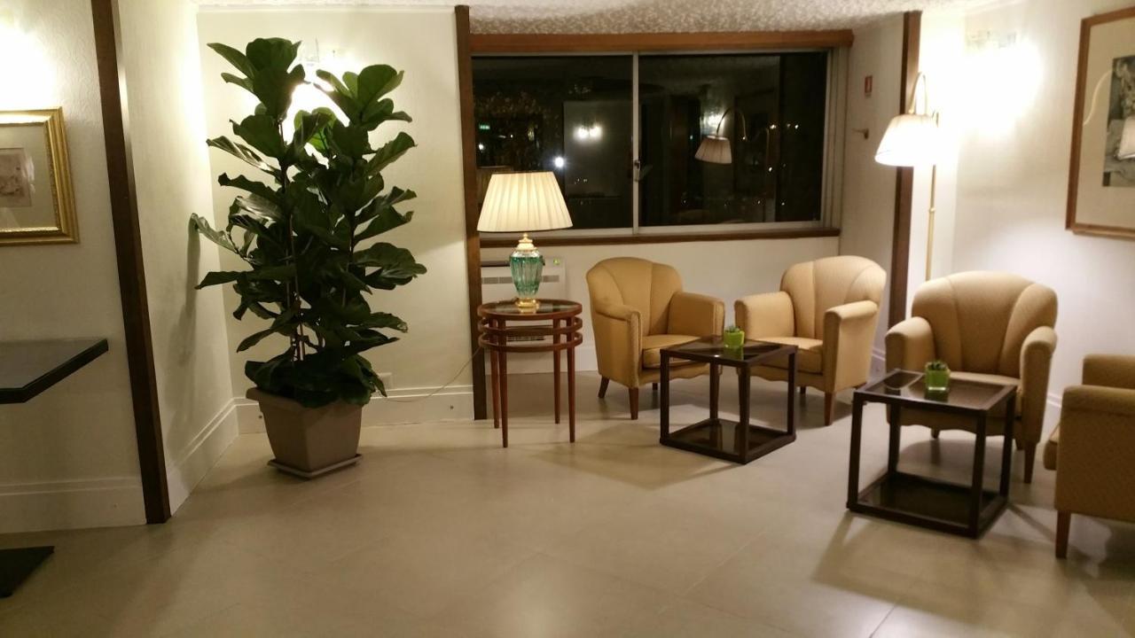 Hotel Royal Palace Mesyna Zewnętrze zdjęcie