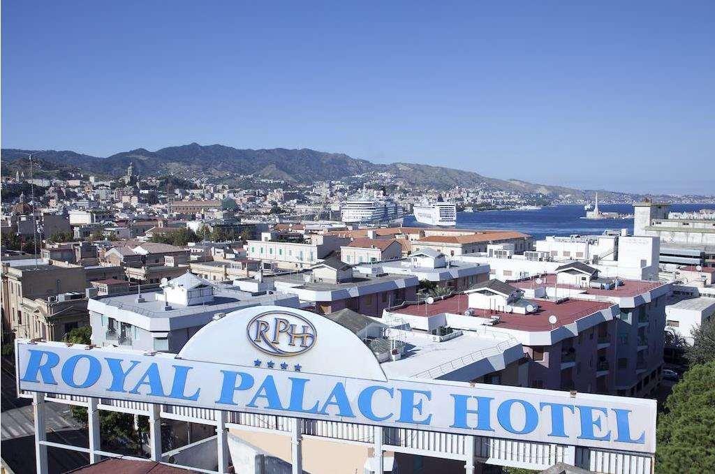 Hotel Royal Palace Mesyna Zewnętrze zdjęcie